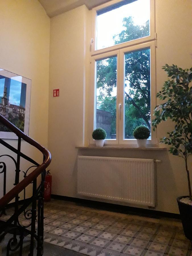 Aparthotel Abba Краков Экстерьер фото