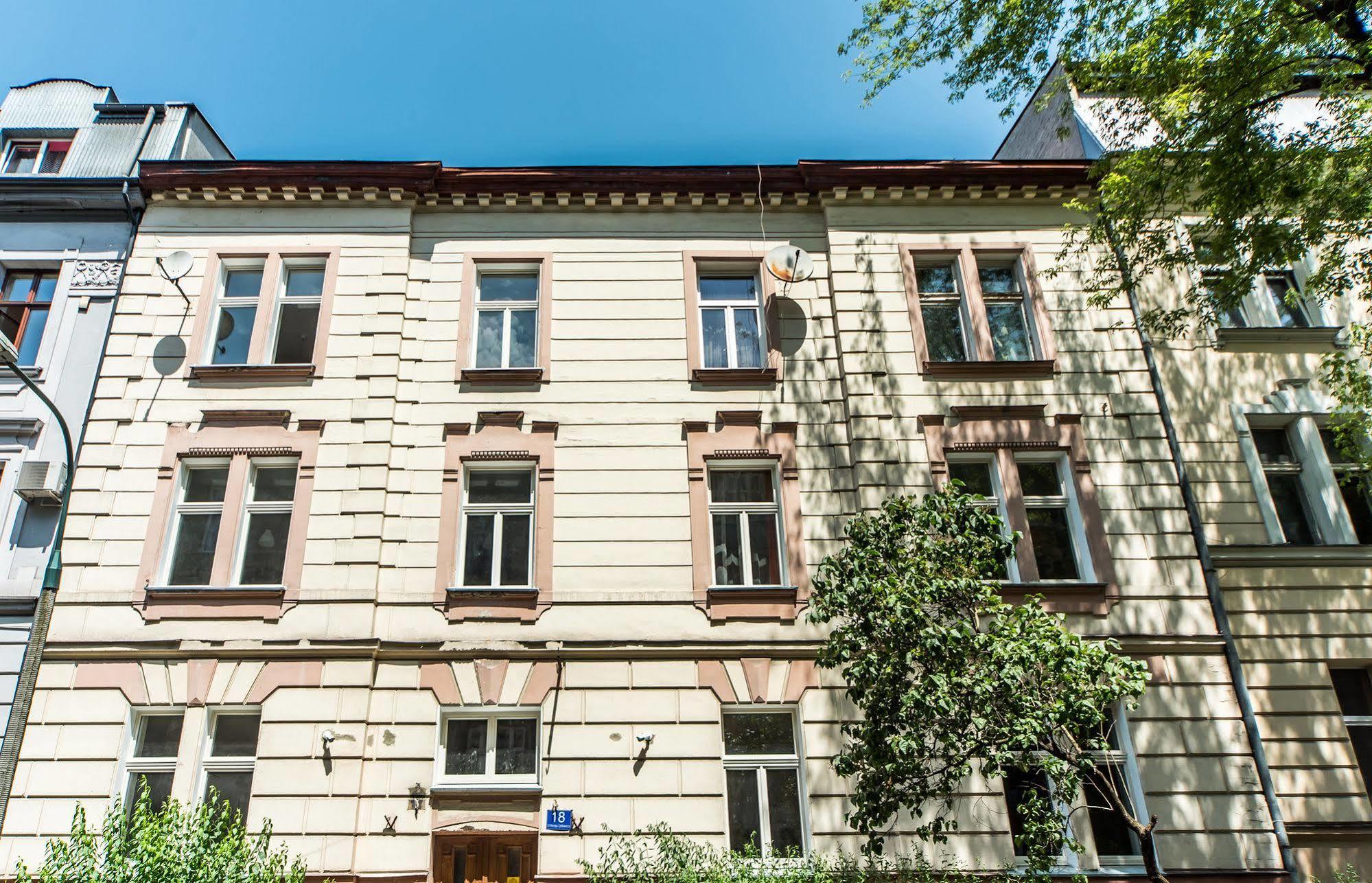 Aparthotel Abba Краков Экстерьер фото