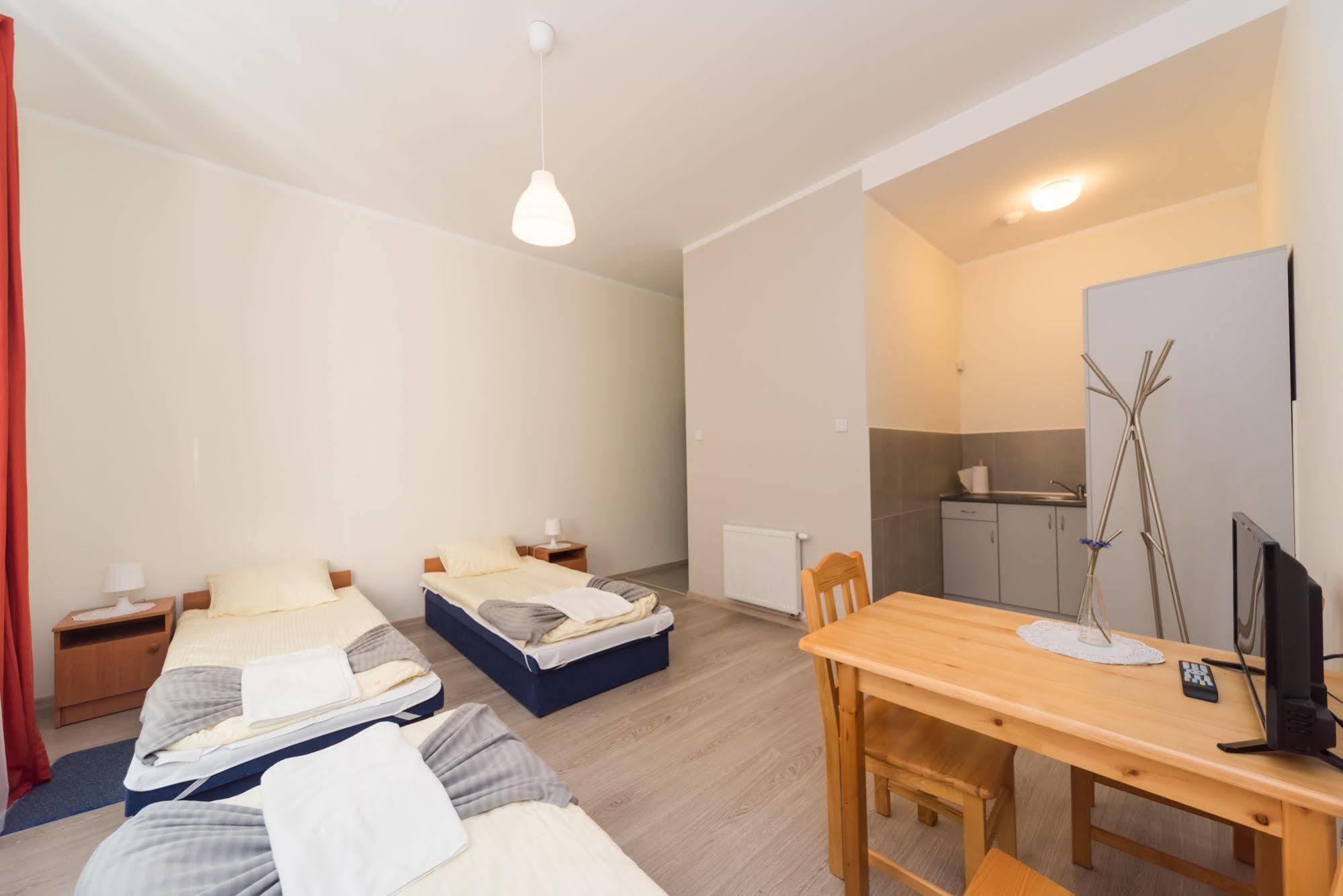 Aparthotel Abba Краков Экстерьер фото